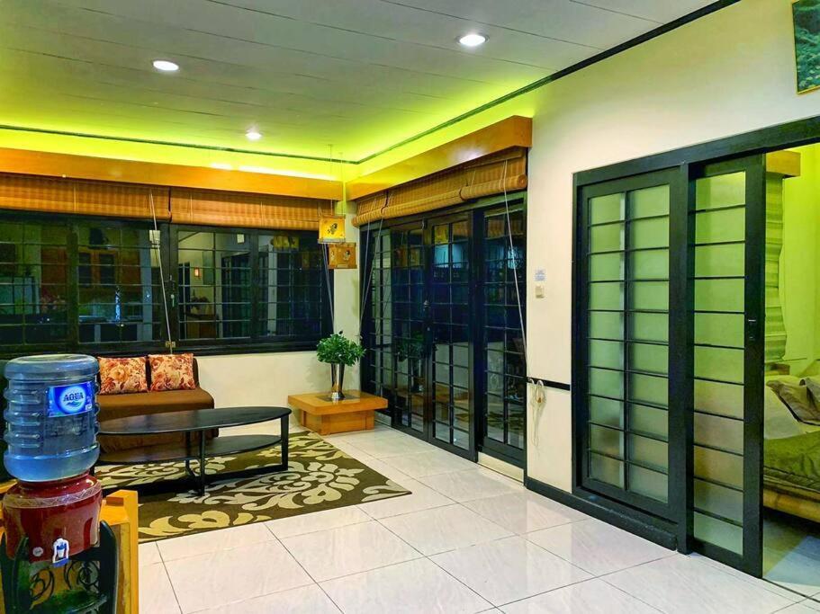 Designer Villa Osaka Puncak Exterior photo